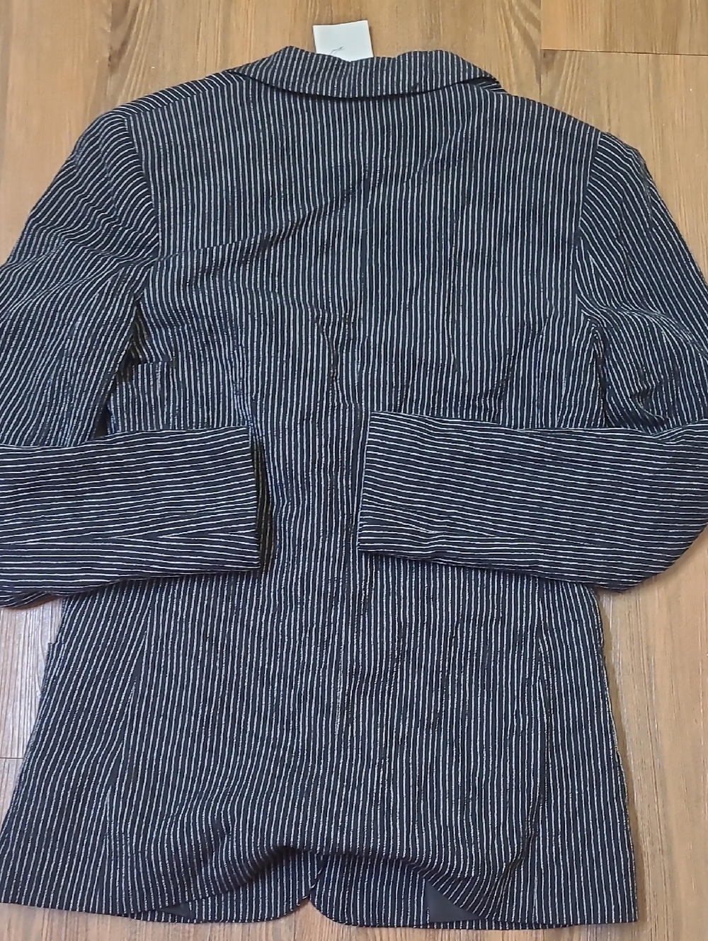 H&M Navy Pinstripe Blazer‎ - Picture 9 of 11